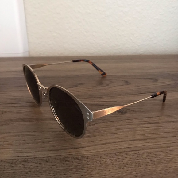 Japanese designer sunglasses - Picture 3 of 4